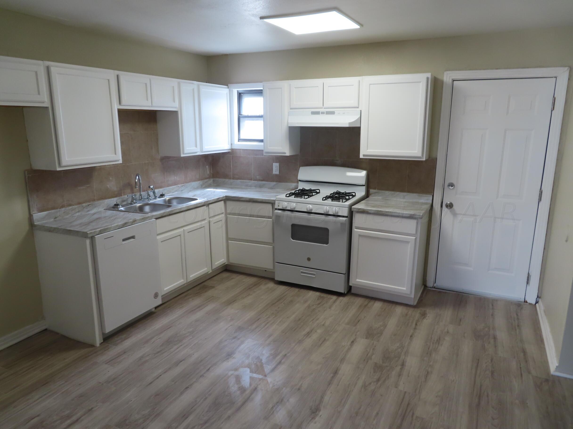 2602 Dale Street Amarillo, TX 79107 - Photo 7 of 8 IMG_1844