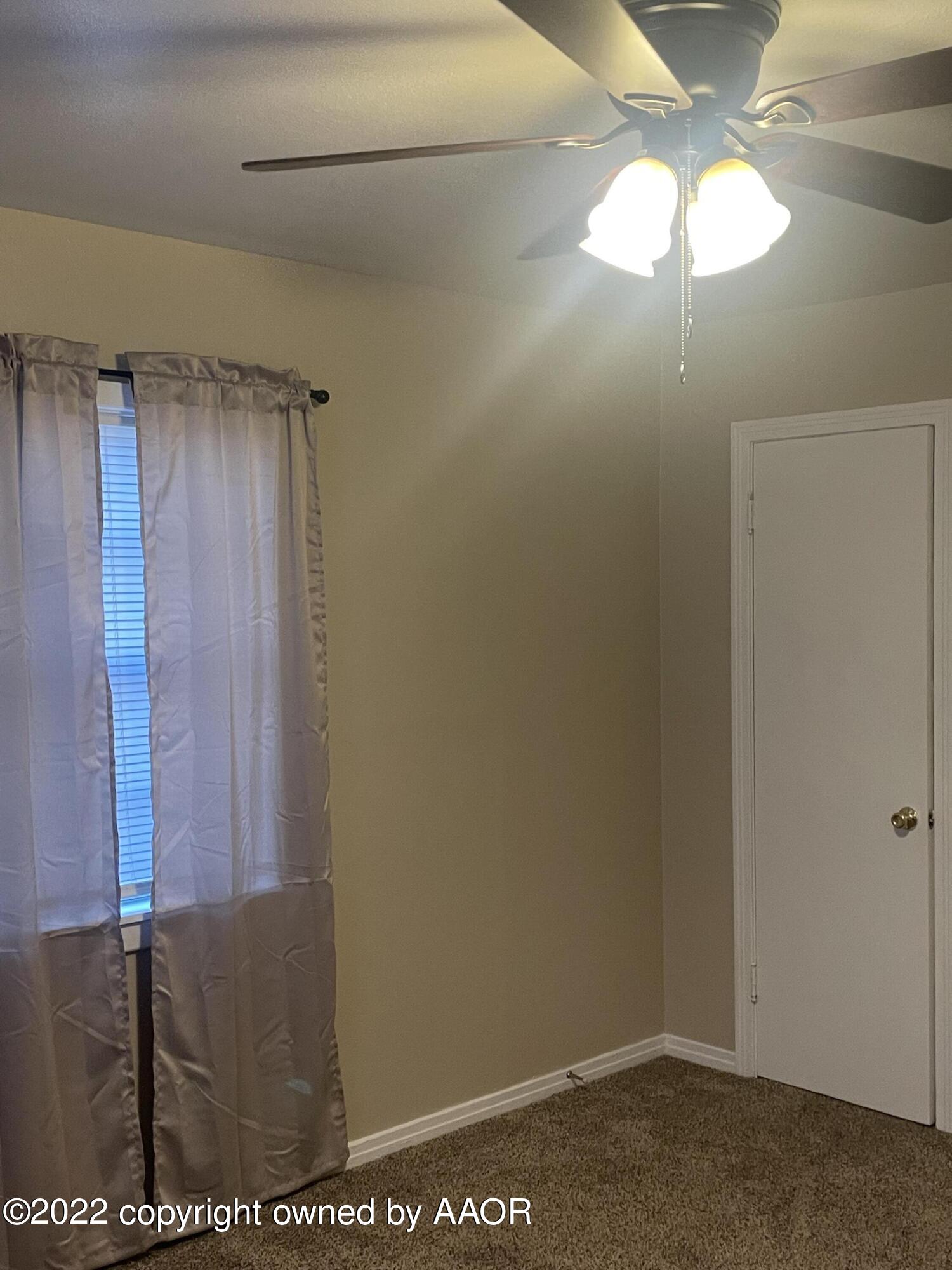 4606 South Bonham Street Amarillo, TX 79110 - Photo 8 of 17 IMG_2917