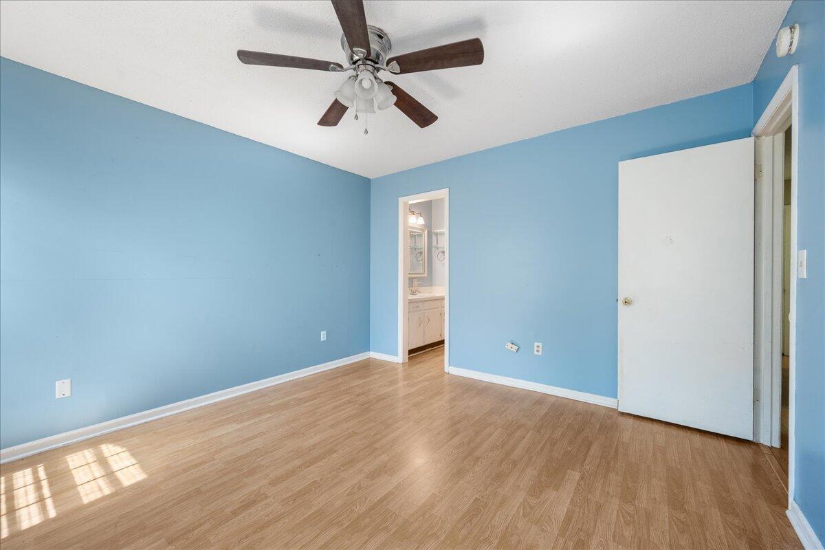 202 Longleaf Road Summerville, SC 29486 - Photo 6 of 14 13-Sara Barclay Photography LLC_0-10