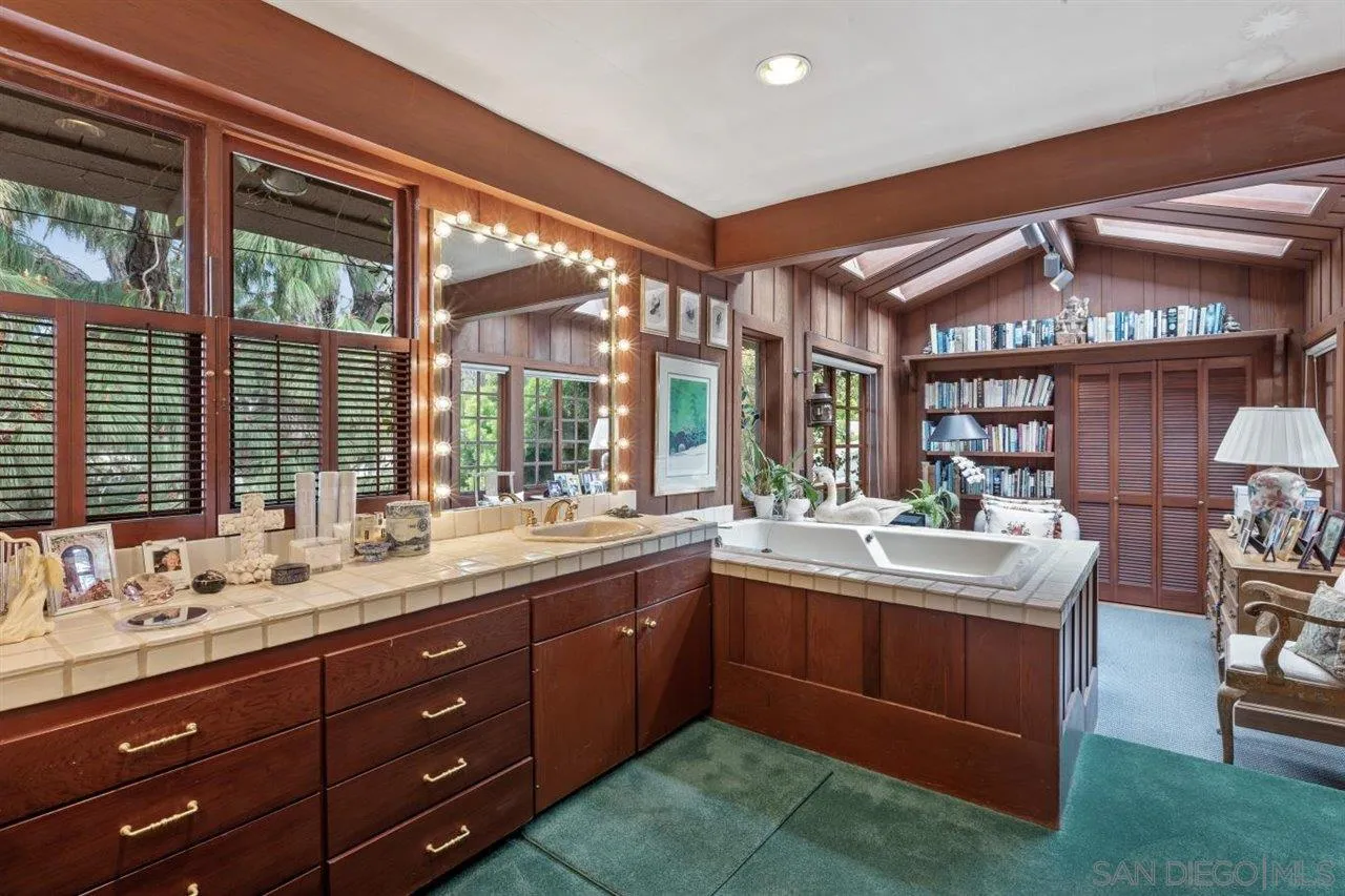 7944 Princess Street La Jolla, CA 92037 - Photo 21 of 39