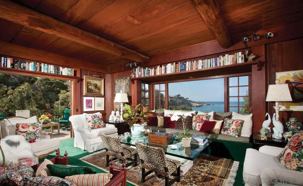 7944 Princess Street La Jolla, CA 92037 - Photo 7 of 39 a room with lots of tables and chairs