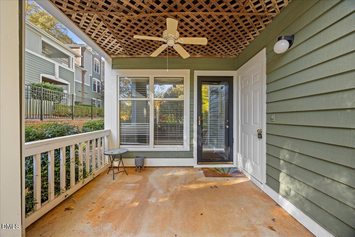 1101 Parkridge Lane, Unit 107 Raleigh, NC 27605 - Photo 24 of 33 a porch with seating space