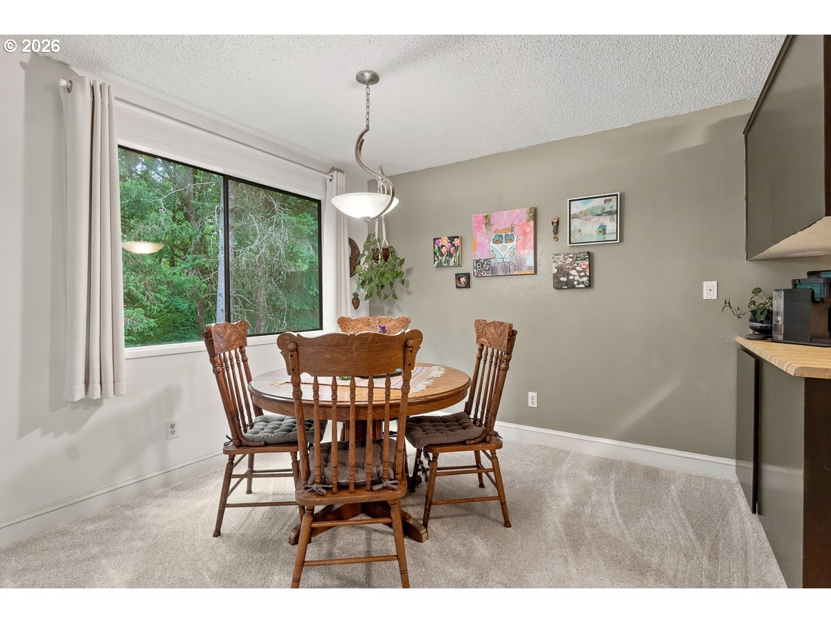 7134 Southwest Murray Boulevard Beaverton, OR 97008 - Photo 4 of 38