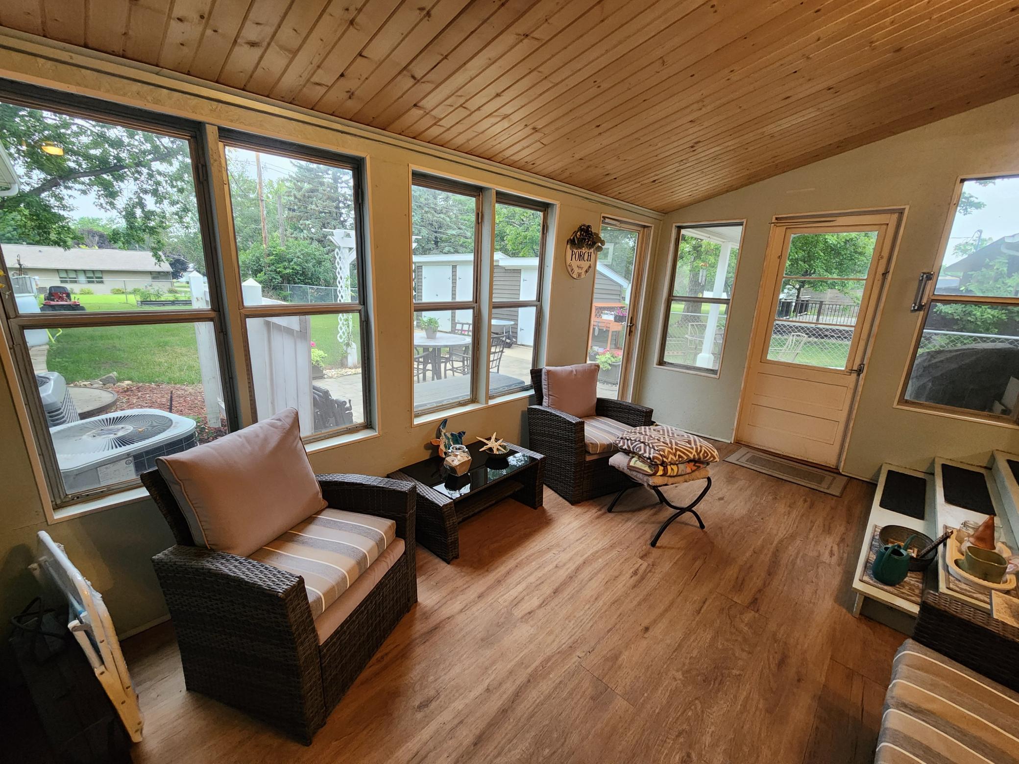 505 9th Street Southwest Pipestone, MN 56164 - Photo 10 of 14