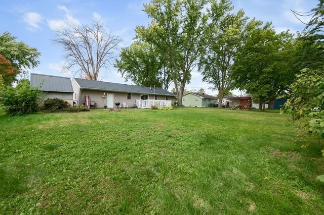 $1,995 | 237 Motel Avenue, Red Wing, MN 55066