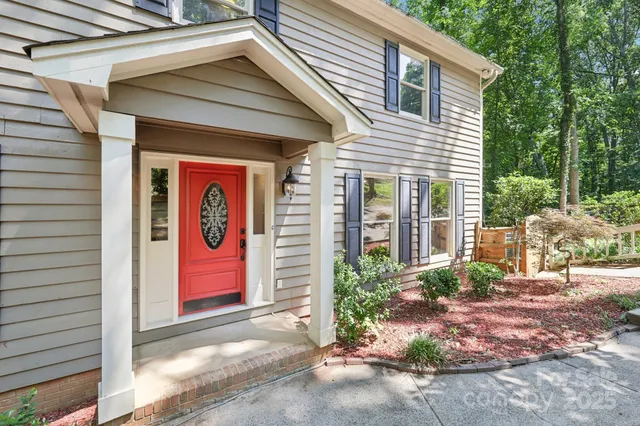 $559,000 | 8 Hickory Ridge Court, Clover, SC 29710