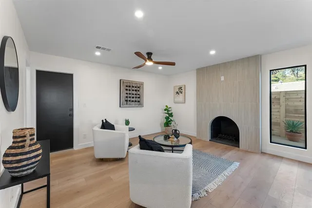 $2,899,000 | 5777 Desert View Drive, La Jolla, CA 92037