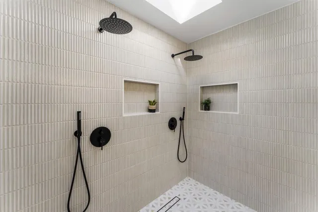 $2,899,000 | 5777 Desert View Drive, La Jolla, CA 92037