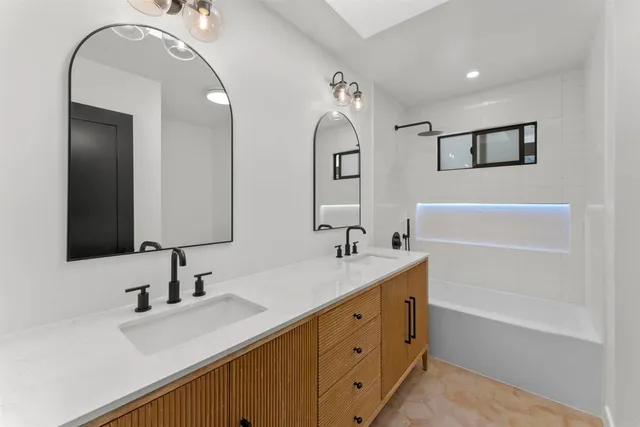 $2,899,000 | 5777 Desert View Drive, La Jolla, CA 92037