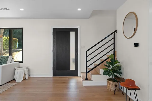 $2,899,000 | 5777 Desert View Drive, La Jolla, CA 92037