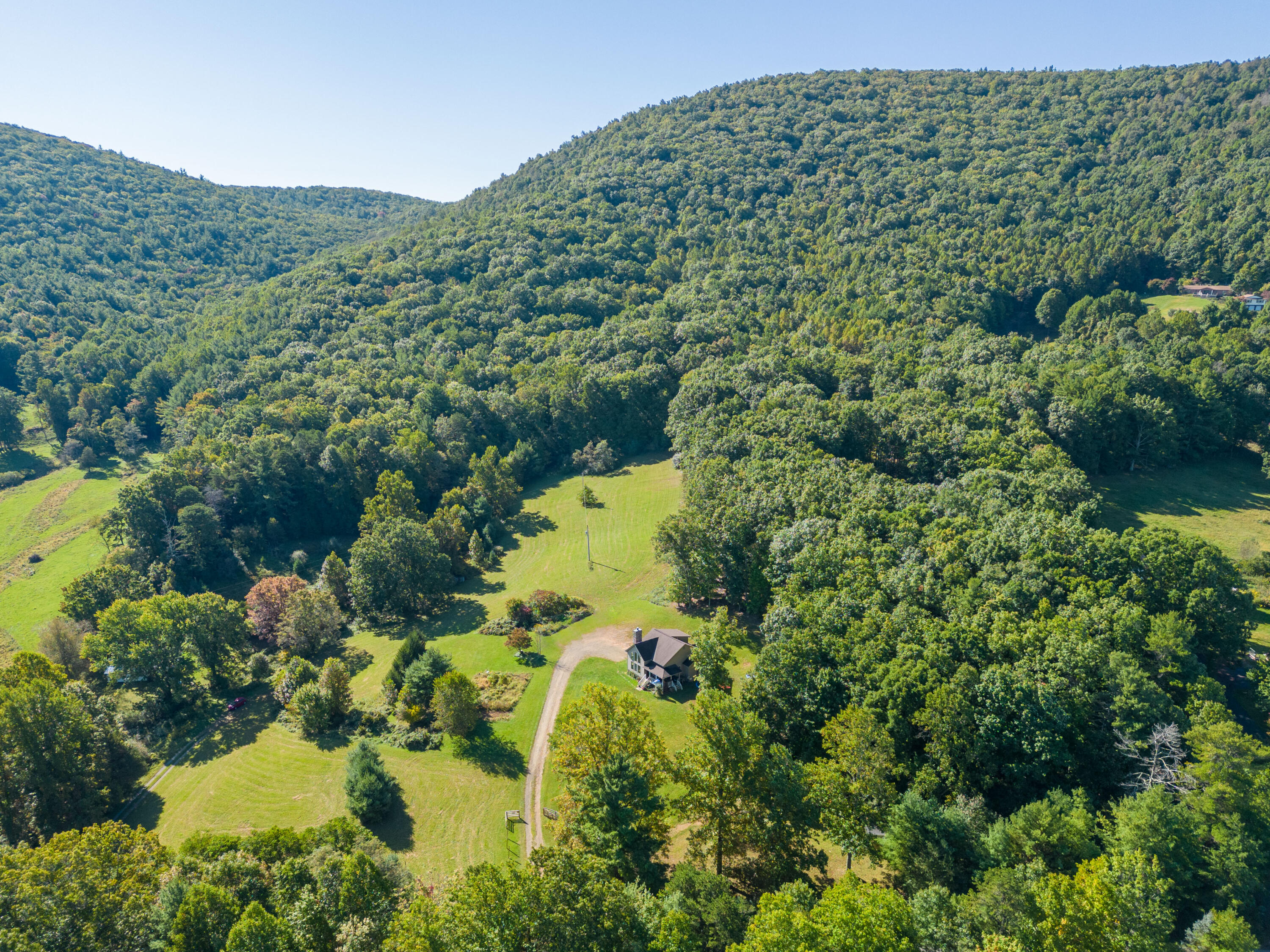 1352 Ridgeview Road Northwest Floyd, VA 24091 - Photo 6 of 65 floyd-6