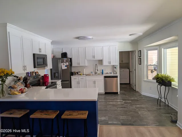 $552,900 | 5623 Woodridge Road, Wilmington, NC 28409