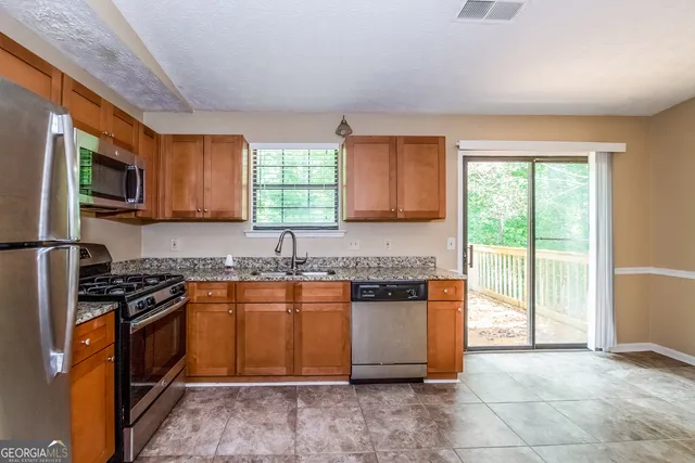 $1,670 | 1306 Muirforest Drive, Stone Mountain, GA 30088