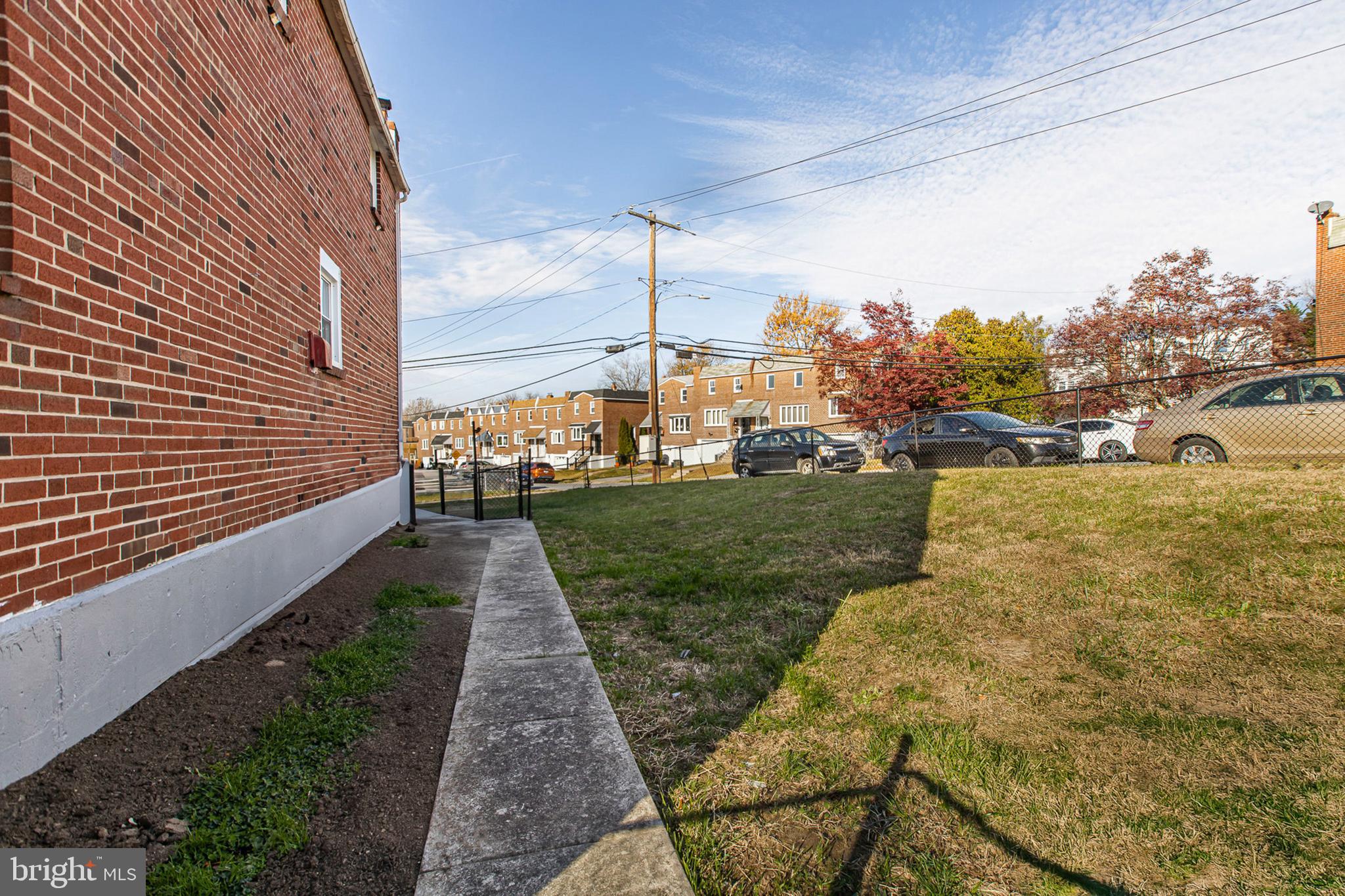 3901 Elson Road Brookhaven, PA 19015 - Photo 6 of 47 a view of a pathway both side of building