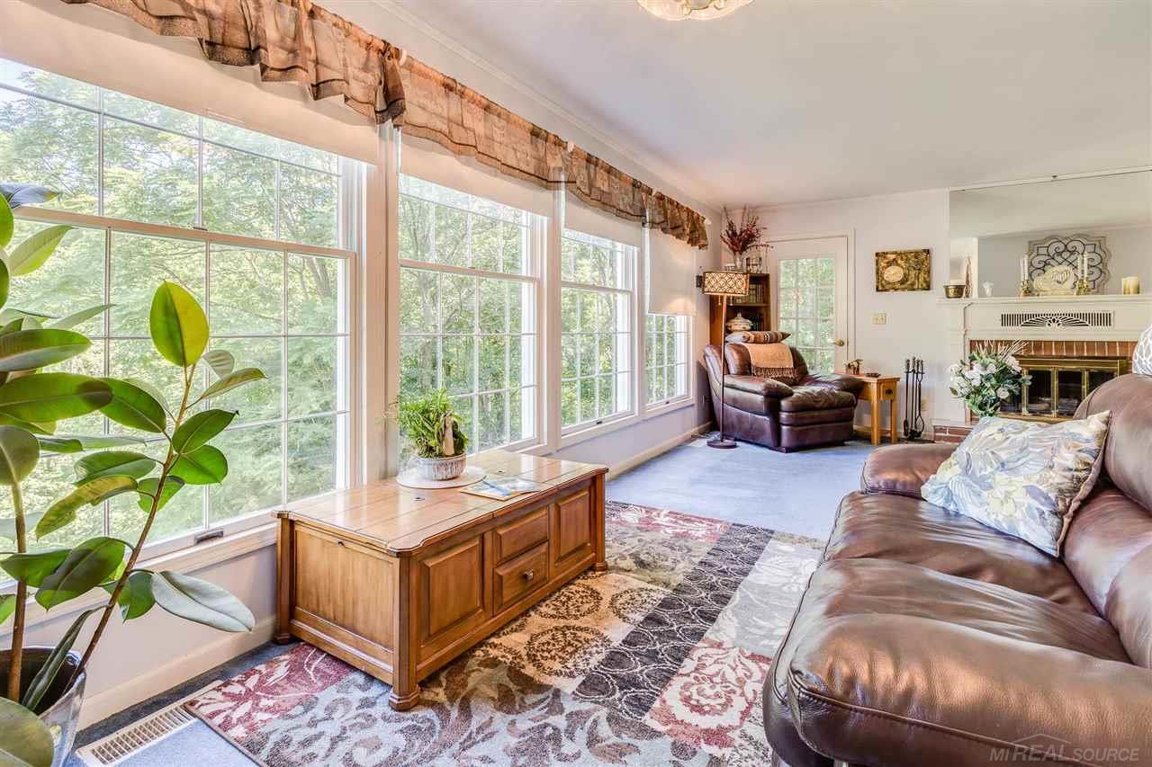 5476 Burtch Road Jeddo, MI 48032 - Photo 12 of 53 Natural Light!