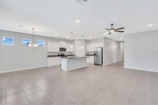 $2,795 | 13706 Woodbridge Terrace, Bradenton, FL 34211