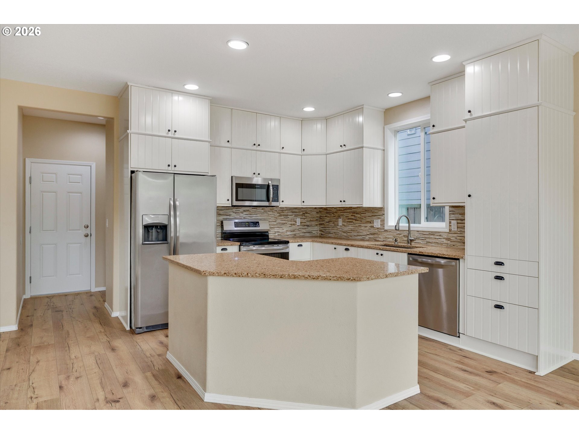 16809 Southeast Davidoff Way Damascus, OR 97089 - Photo 12 of 41 Kitchen