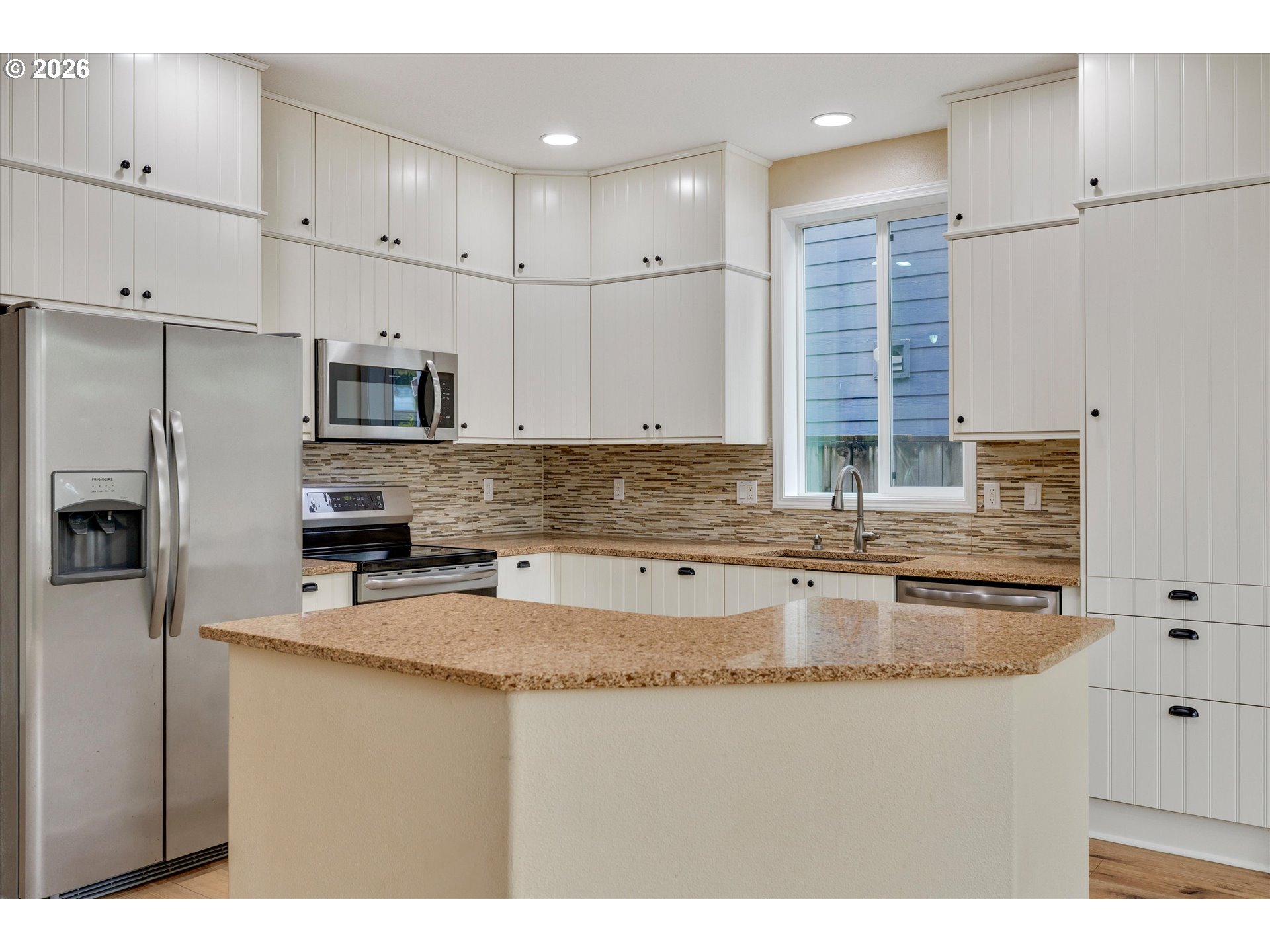 16809 Southeast Davidoff Way Damascus, OR 97089 - Photo 13 of 41 Kitchen