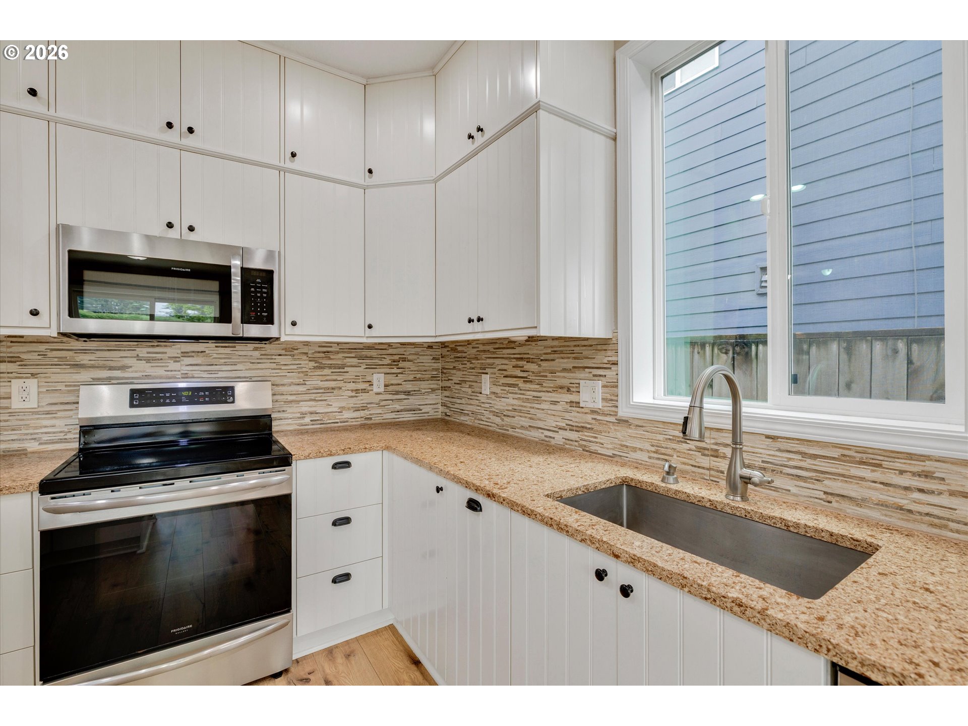 16809 Southeast Davidoff Way Damascus, OR 97089 - Photo 16 of 41 Kitchen