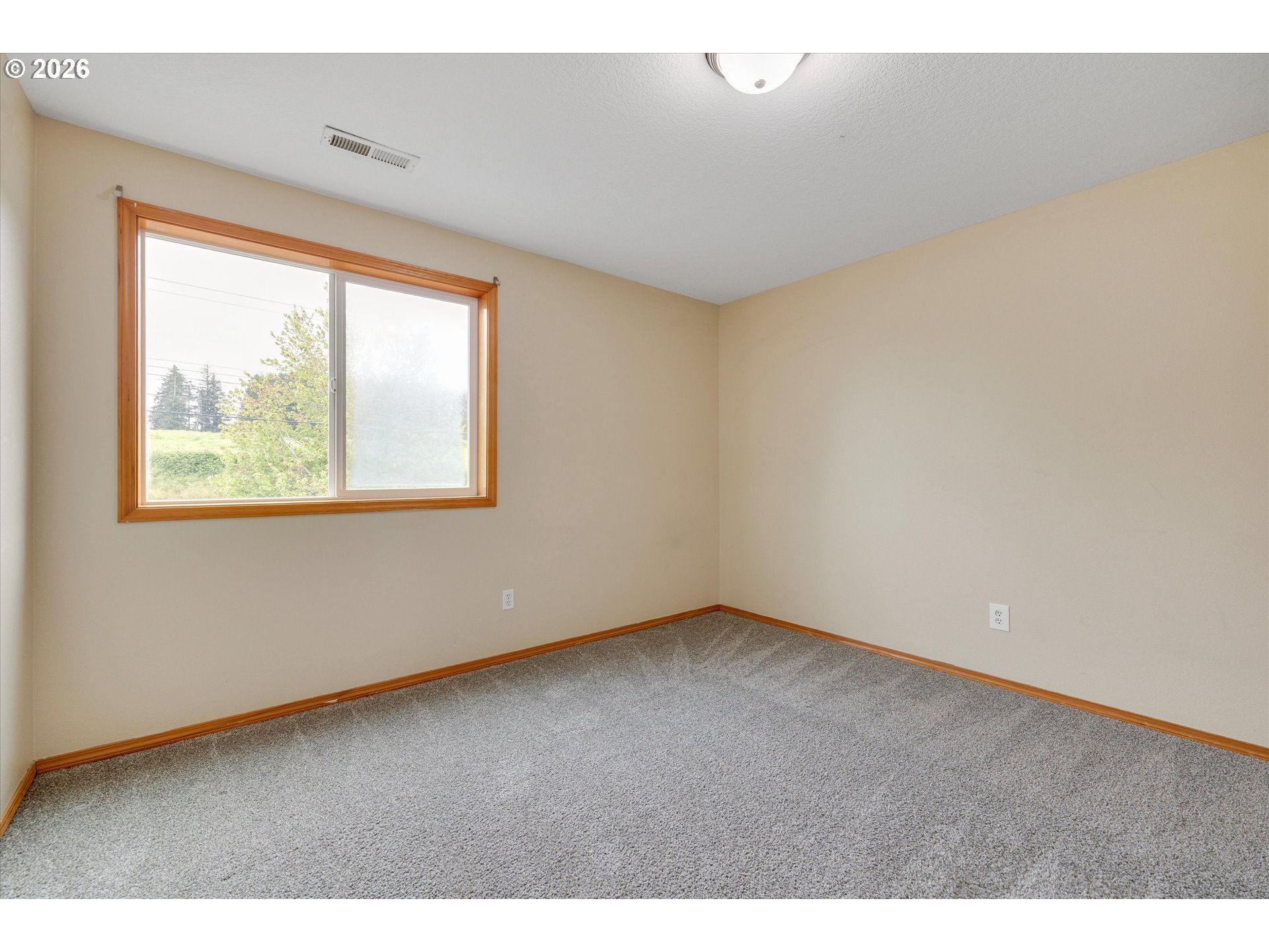 16809 Southeast Davidoff Way Damascus, OR 97089 - Photo 28 of 41 Bedroom