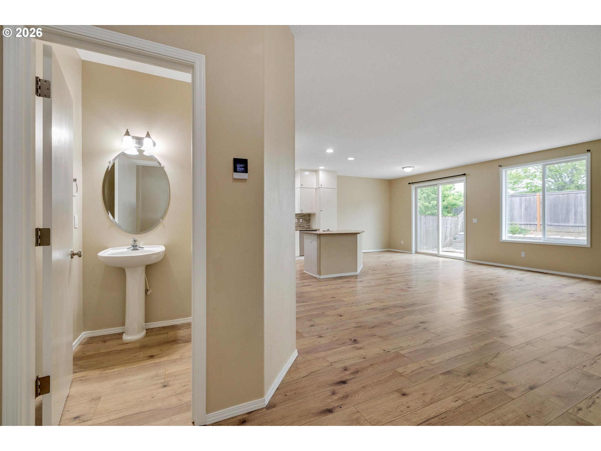 16809 Southeast Davidoff Way Damascus, OR 97089 - Photo 4 of 41 Hallway