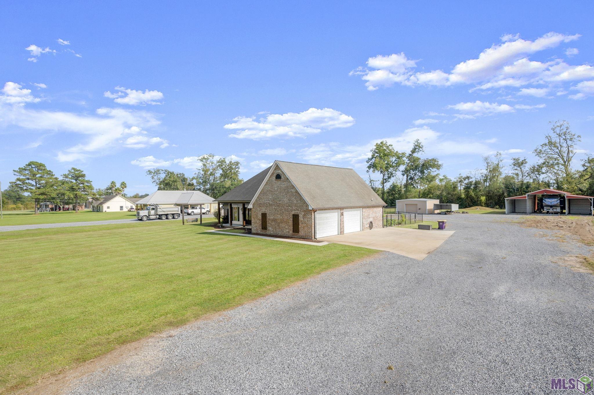 38059 Osten Beard Road Darrow, LA 70725 - Photo 3 of 43 Gallery Image 3