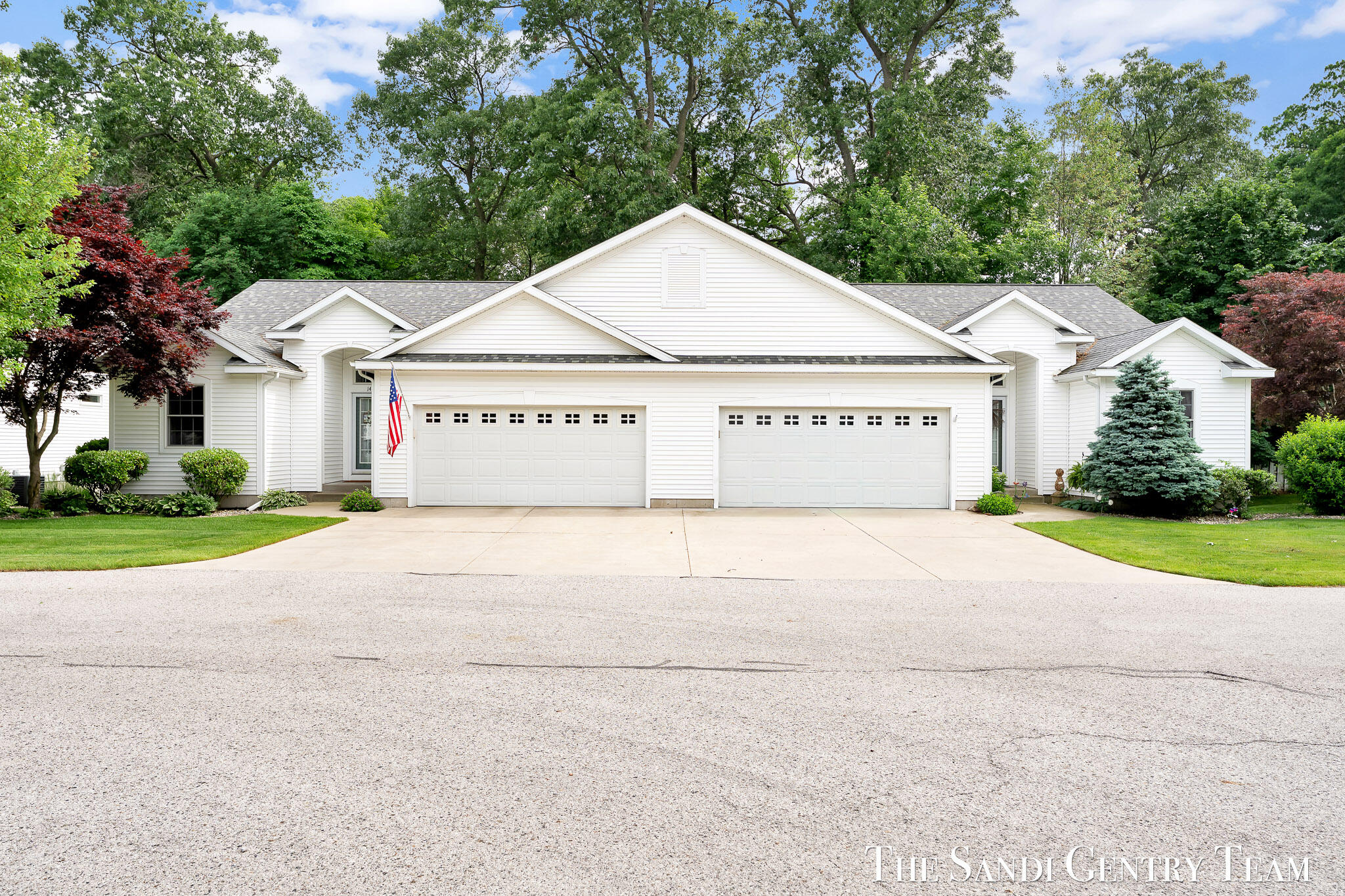 145 Stonegate Court Spring Lake, MI 49456 - Photo 3 of 44 ELY00271