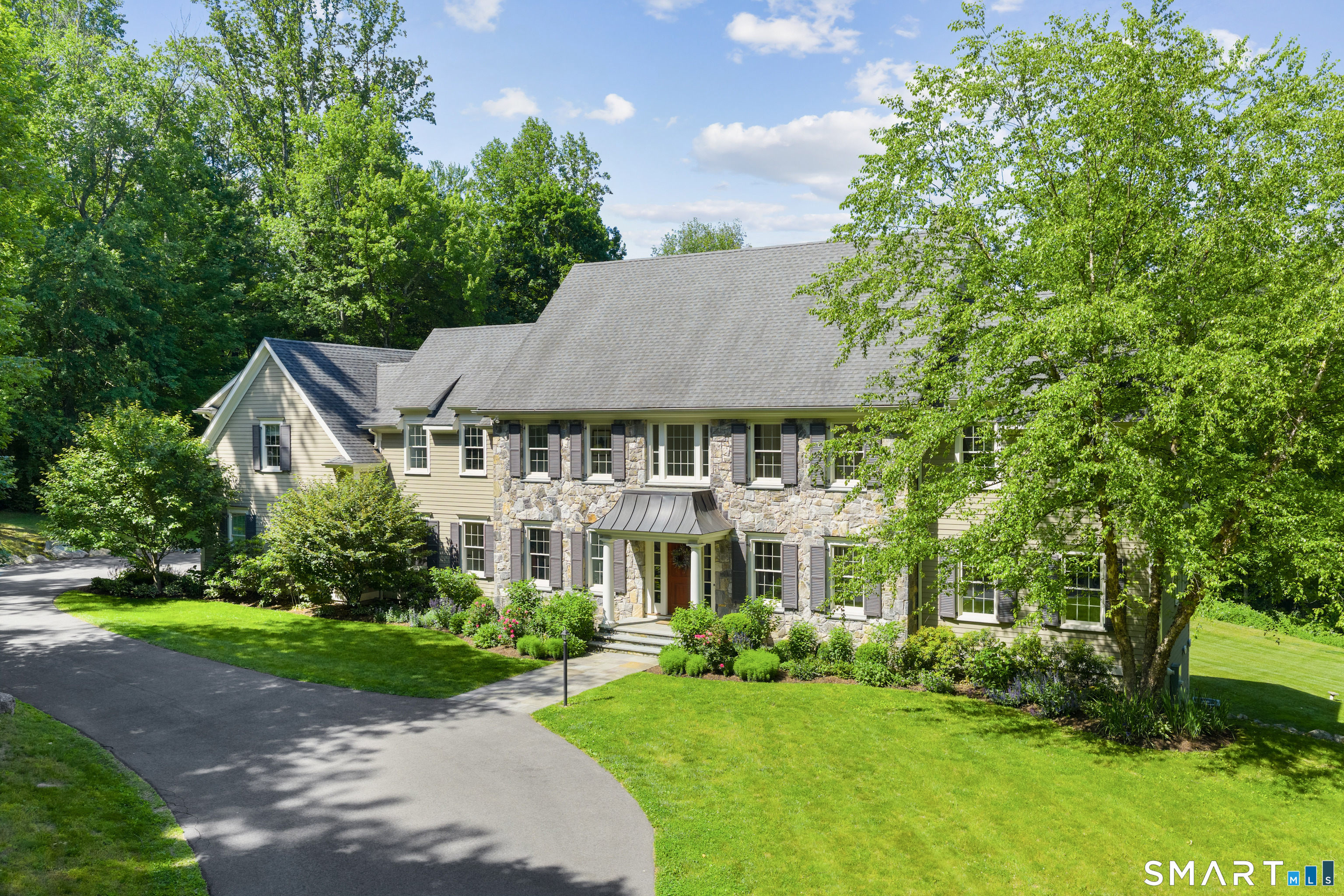 17 Blackman Road Ridgefield, CT 06877 - Photo 2 of 37