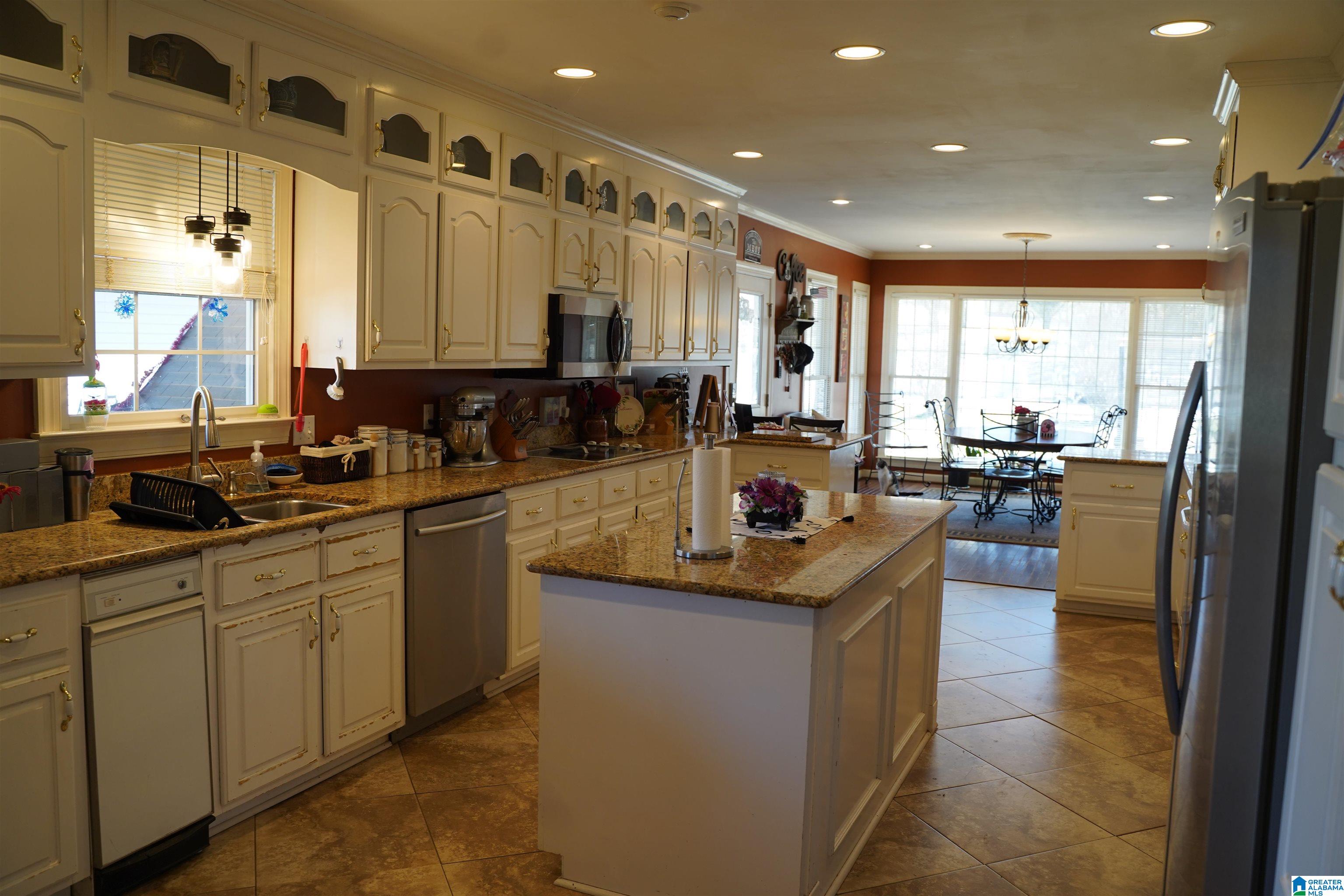 1294 Adams Road Hayden, AL 35079 - Photo 9 of 39