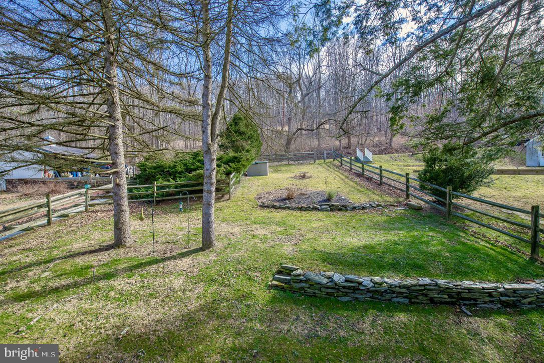 295 Balligomingo Road Conshohocken, PA 19428 - Photo 22 of 27 Spacious and fenced backyard