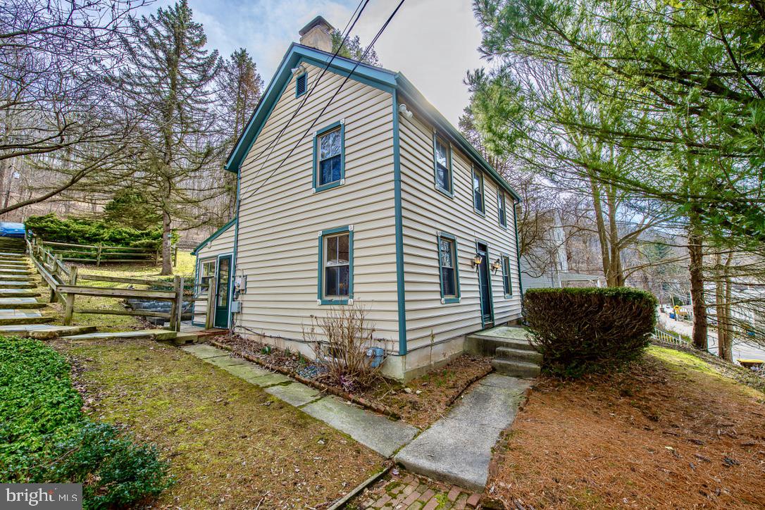 295 Balligomingo Road Conshohocken, PA 19428 - Photo 26 of 27 Classic 1869 "saltbox" style colonial