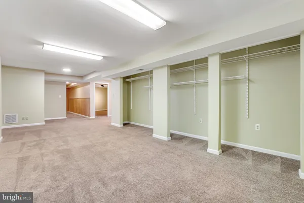 $1,175,000 | 714 Old Hunt Way, Herndon, VA 20170