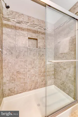 $1,175,000 | 714 Old Hunt Way, Herndon, VA 20170