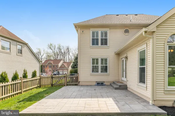 $1,175,000 | 714 Old Hunt Way, Herndon, VA 20170