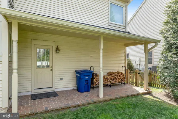 $1,175,000 | 714 Old Hunt Way, Herndon, VA 20170