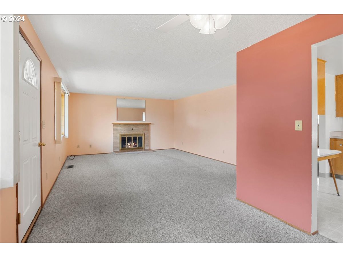 1510 Princeton Road Woodburn, OR 97071 - Photo 5 of 32 Gallery Image 5