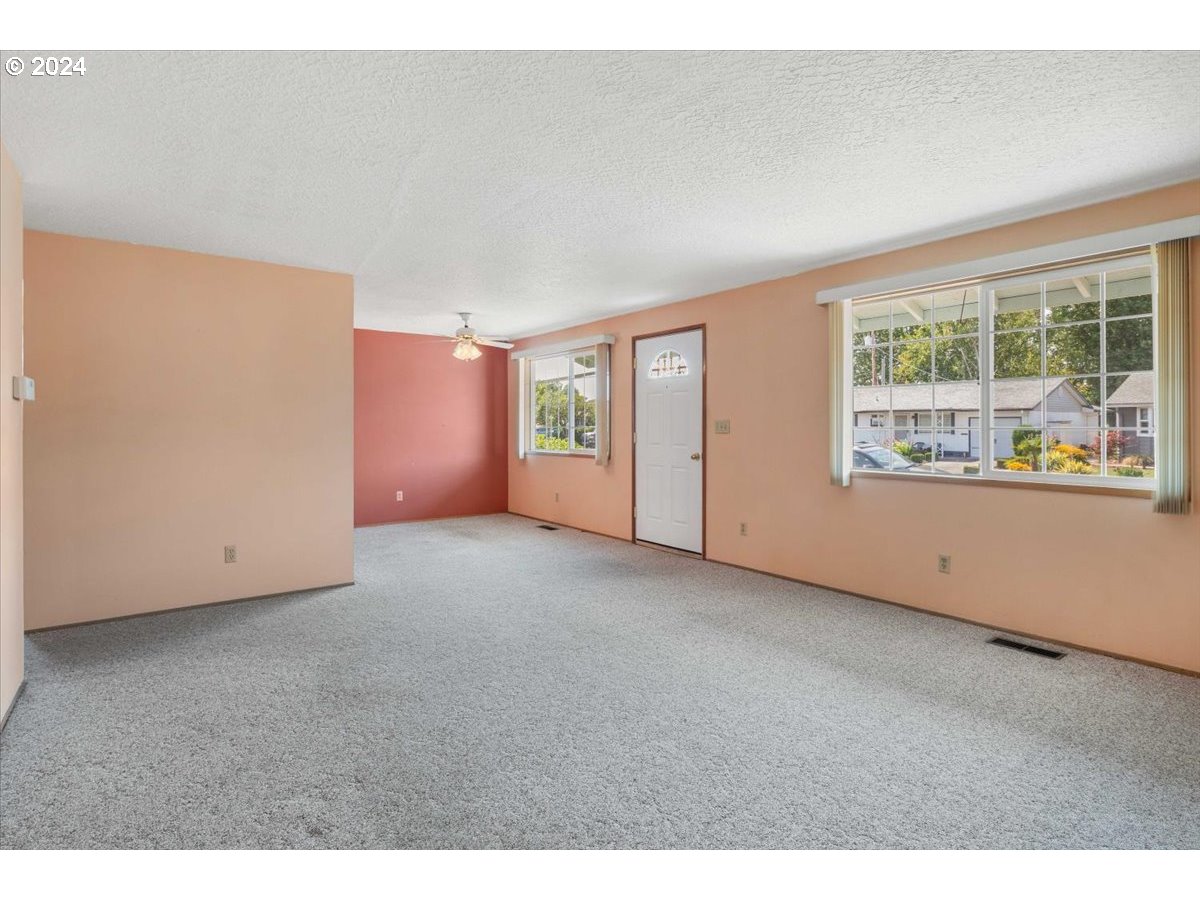 1510 Princeton Road Woodburn, OR 97071 - Photo 6 of 32 Gallery Image 6