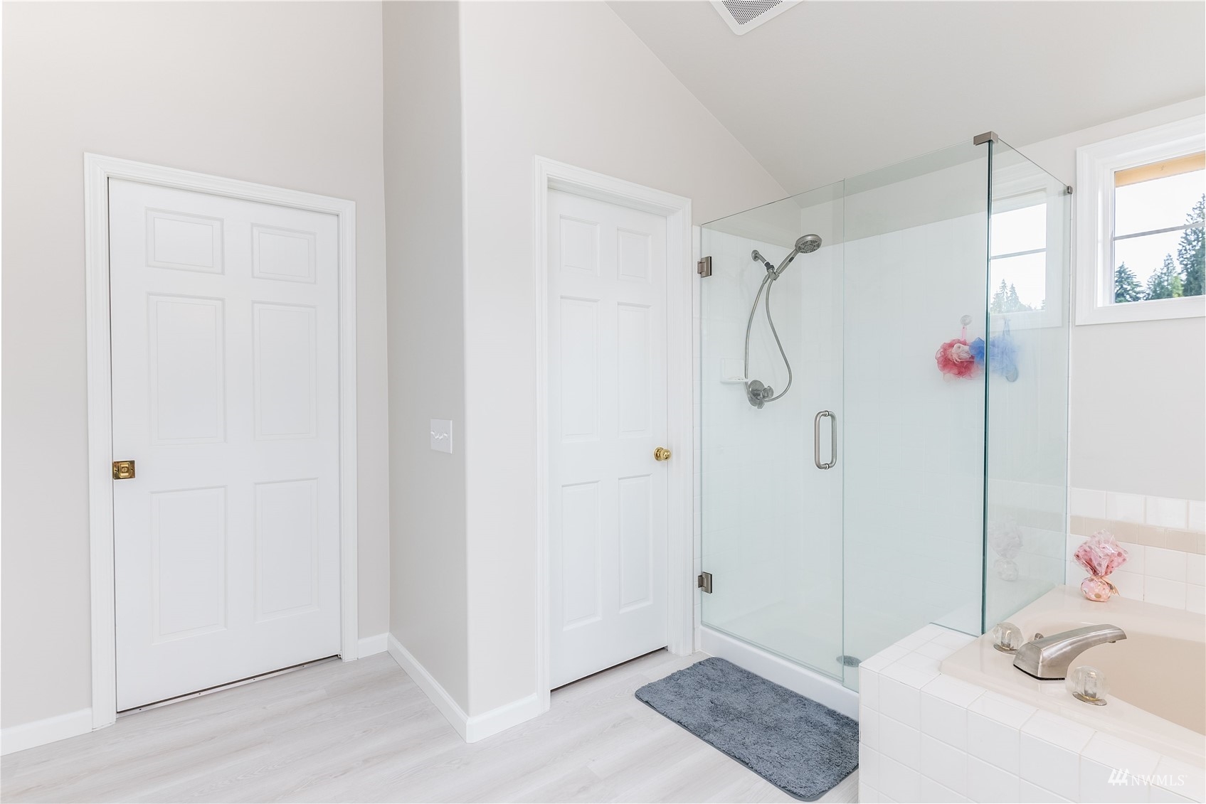 1807 Field Avenue Northeast Renton, WA 98059 - Photo 32 of 38 a bedroom with a bed and a window