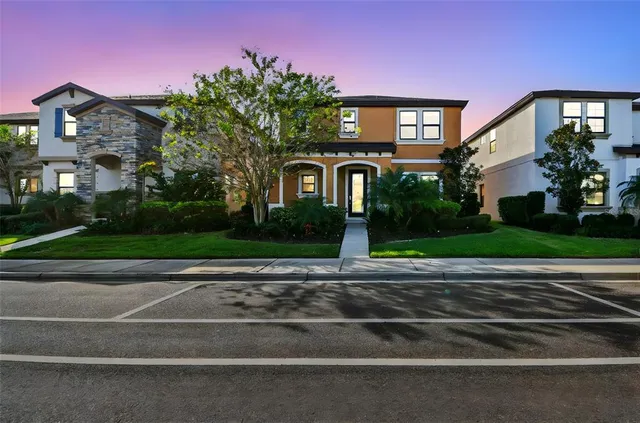 a view of entryway with a front door