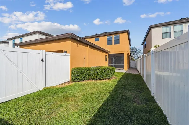 a view of a tennis court