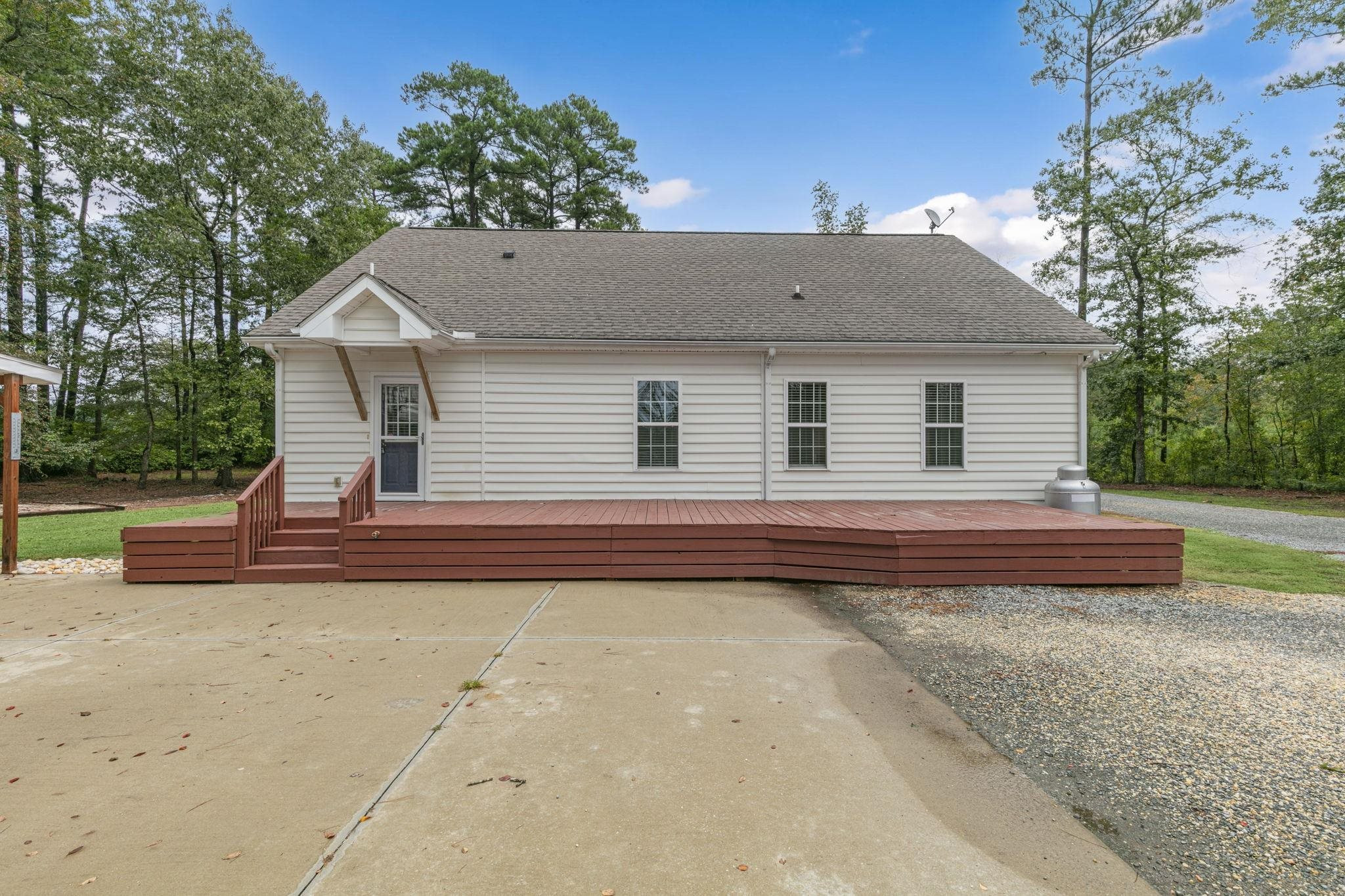 996 Old Sanders Road Smithfield, NC 27577 - Photo 36 of 42 Photo 36