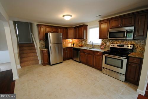2500 Lincrest Road Joppa, MD 21085 - Photo 4 of 30 Kitchen