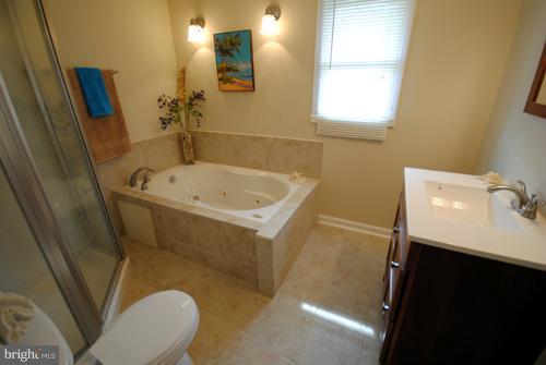 2500 Lincrest Road Joppa, MD 21085 - Photo 9 of 30 Bath (Master)