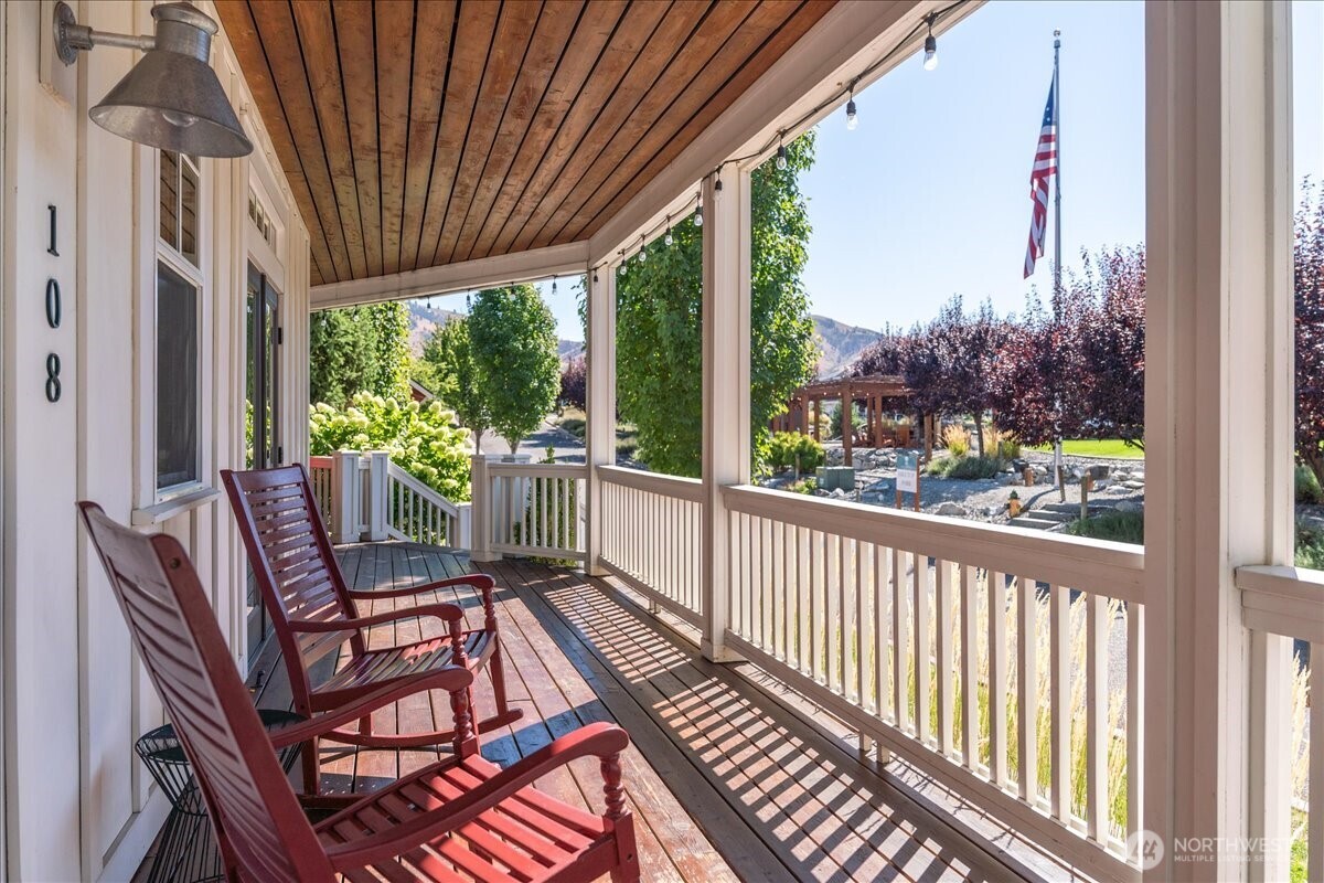 108 Jackrabbit Lane Chelan, WA 98816 - Photo 10 of 40 a view of a two chairs in the balcony