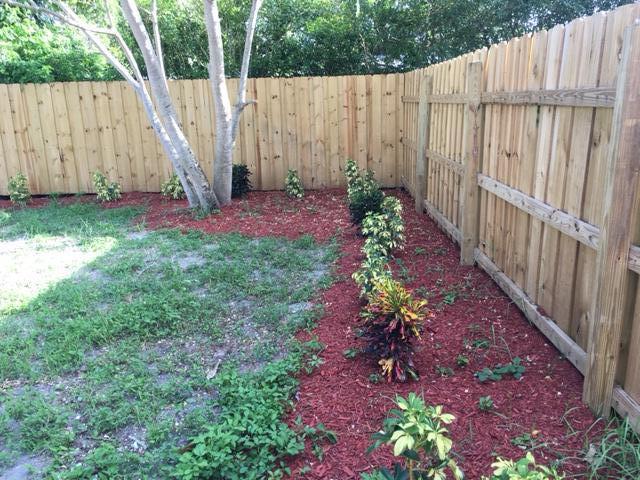 3592 Gull Road Palm Beach Gardens, FL 33410 - Photo 19 of 20 IMG_1276