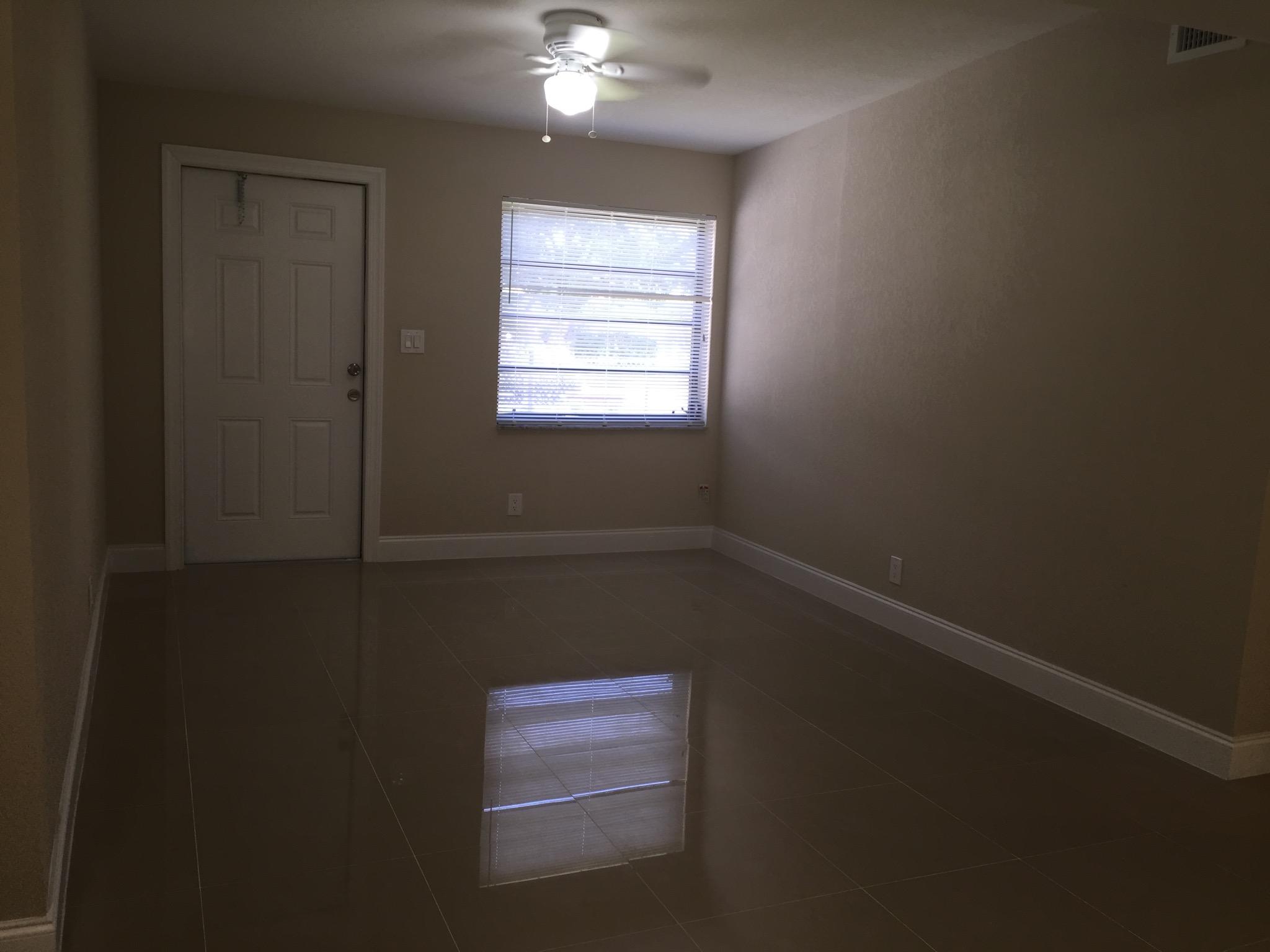 3592 Gull Road Palm Beach Gardens, FL 33410 - Photo 4 of 20 IMG_9550