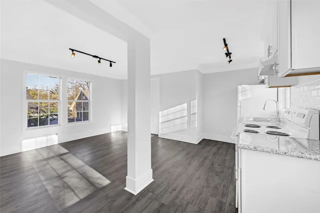 $1,249 | 1633 Fourcade Street, Unit C, Houston, TX 77023