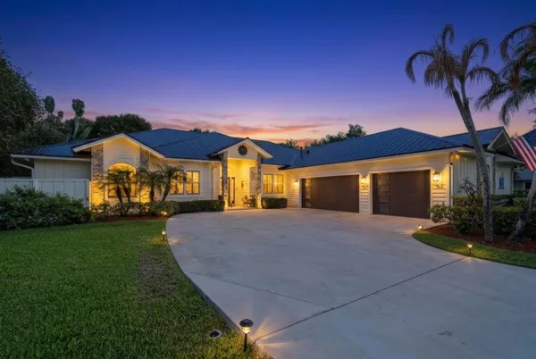 $849,000 | 1024 Southwest Catalina Street, Palm City, FL 34990