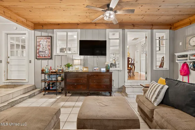 $298,000 | 3726 Greenwich Street, Jackson, MS 39216