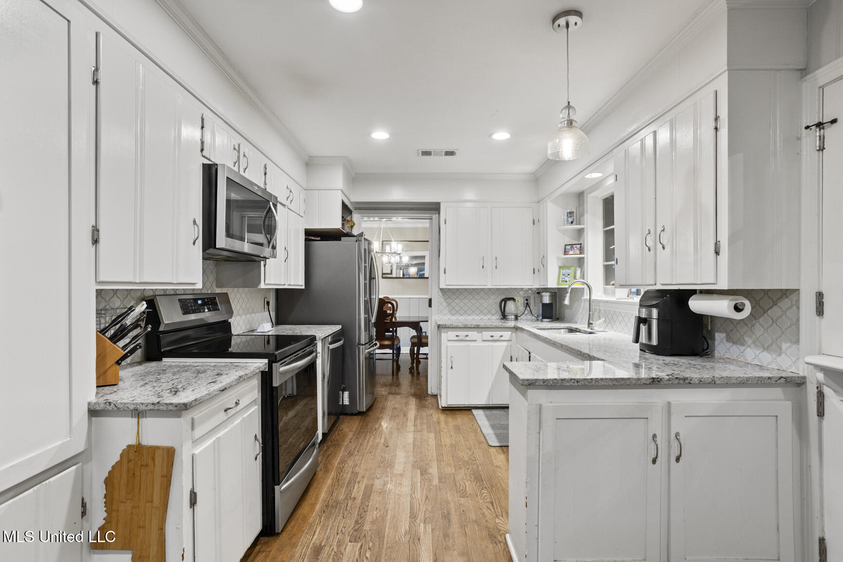 3726 Greenwich Street Jackson, MS 39216 - Photo 12 of 40 3726 Greenwich-11